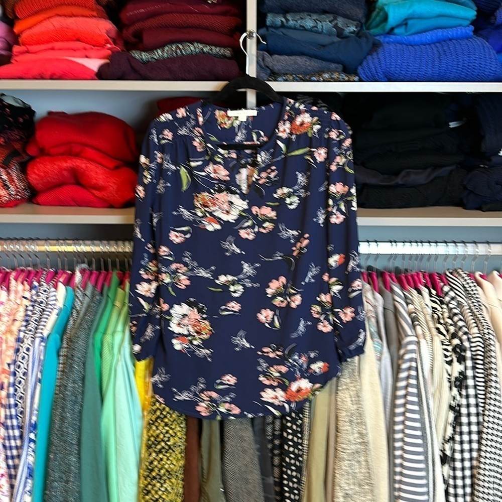 Fun2Fun navy with flowers long sleeve v neck blouse size S